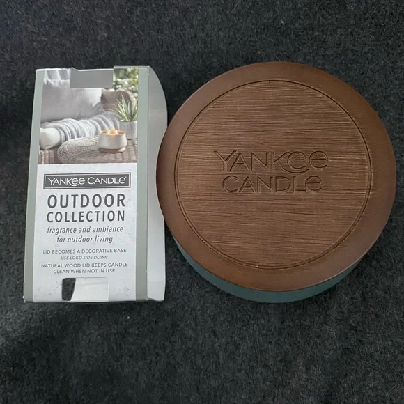 Yankee Candle Sparkling Lemongrass Candle NEW - Picture 4 of 5